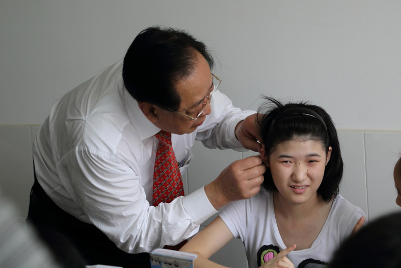 2012年9月，魏基成“天籟列車”駛?cè)牒祥L沙