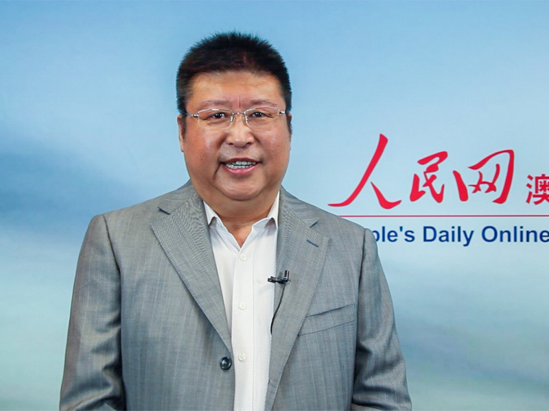 澳大利亞國(guó)際文化產(chǎn)業(yè)協(xié)會(huì)會(huì)長(zhǎng)楊志唯通過(guò)人民網(wǎng)向廣大網(wǎng)友拜年