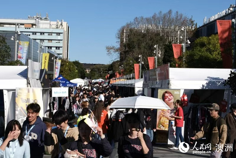 同學們積極參加oweek活動（攝影 徐慕菲）