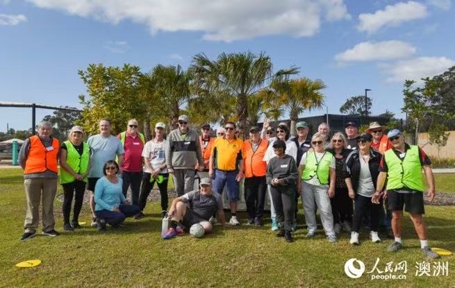 悉尼舉辦老年“健走足球”友誼賽 創(chuàng)新運(yùn)動(dòng)助力健康老齡化